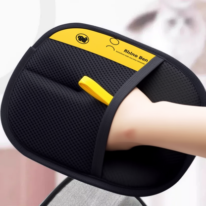 Black and yellow massage device on a person's back with 'Risino Ben' branding.